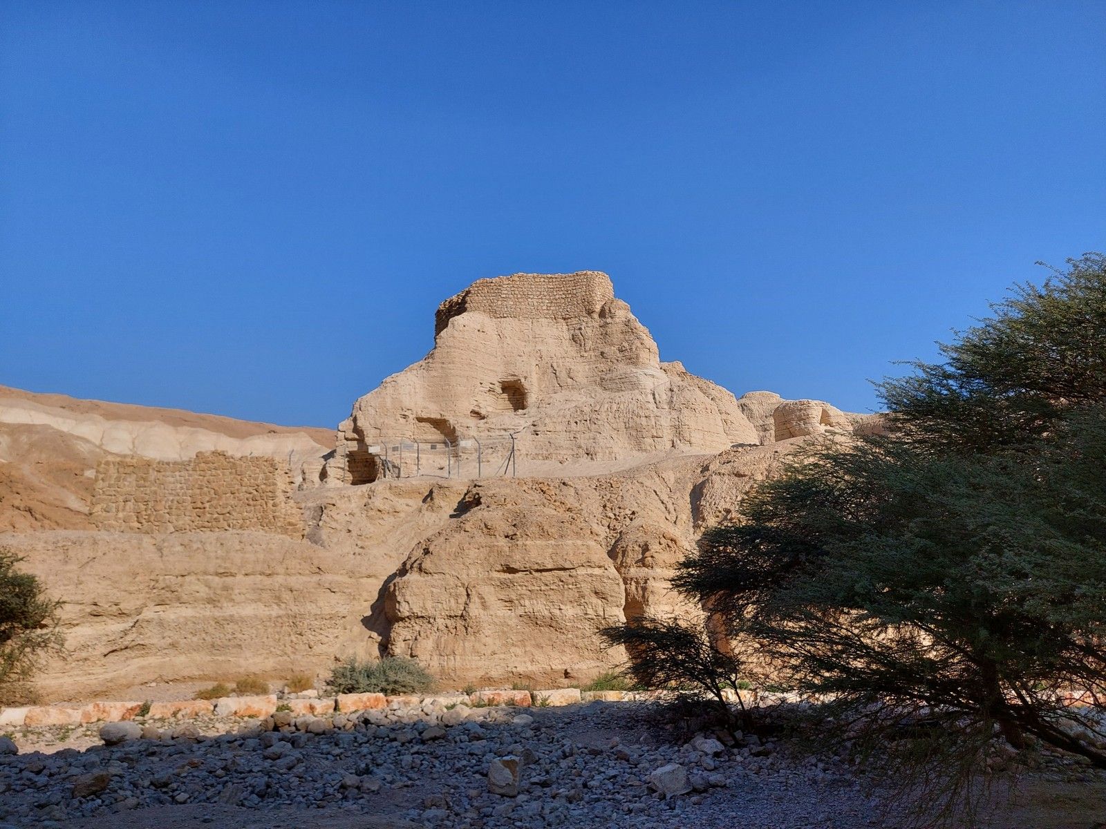 По руслу ручья Зоар 