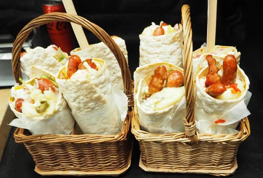 Två avsmakningsmenyer på Brogrillen. Bilden används med tillstånd av Brogrillen. Två avsmakningsmenyer på Brogrillen. Bilden används med tillstånd av Brogrillen.