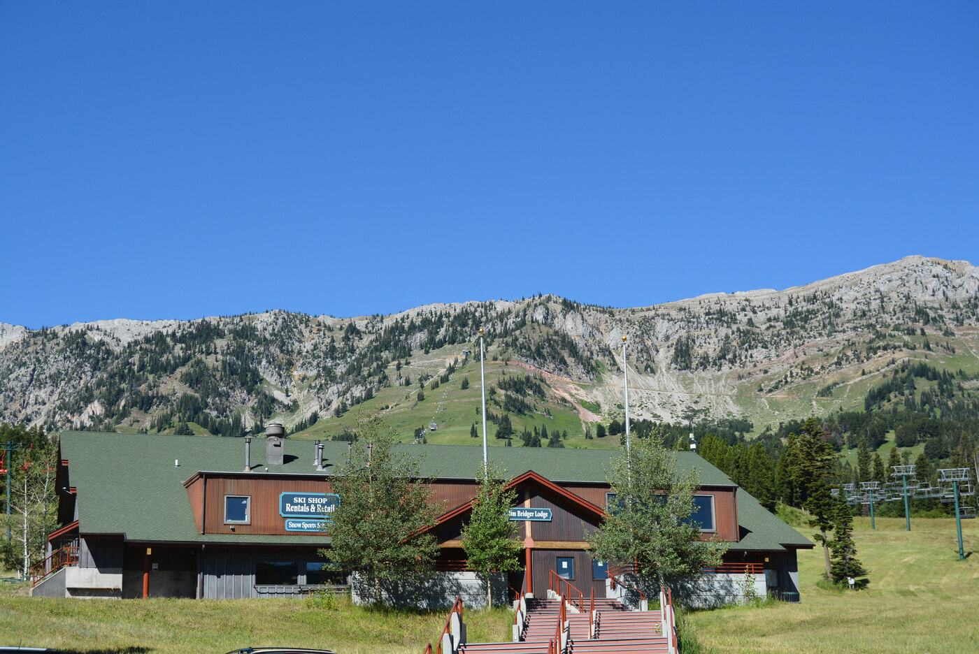 Jim Bridger Lodge in Summer