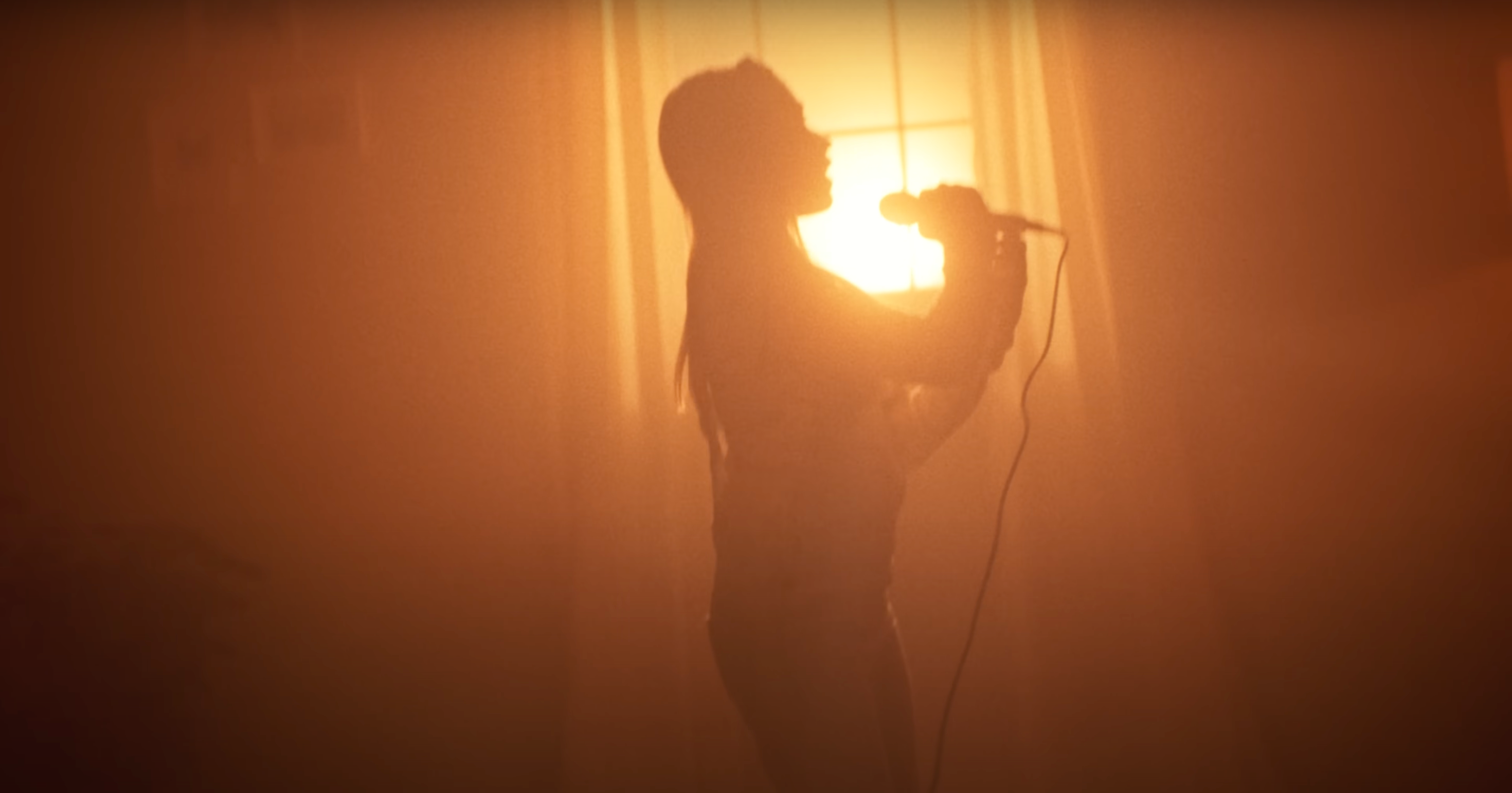 Scenografia realizzata per Thasup - Mara Sattei da Veronica Molteni, Scenografa e Set Designer