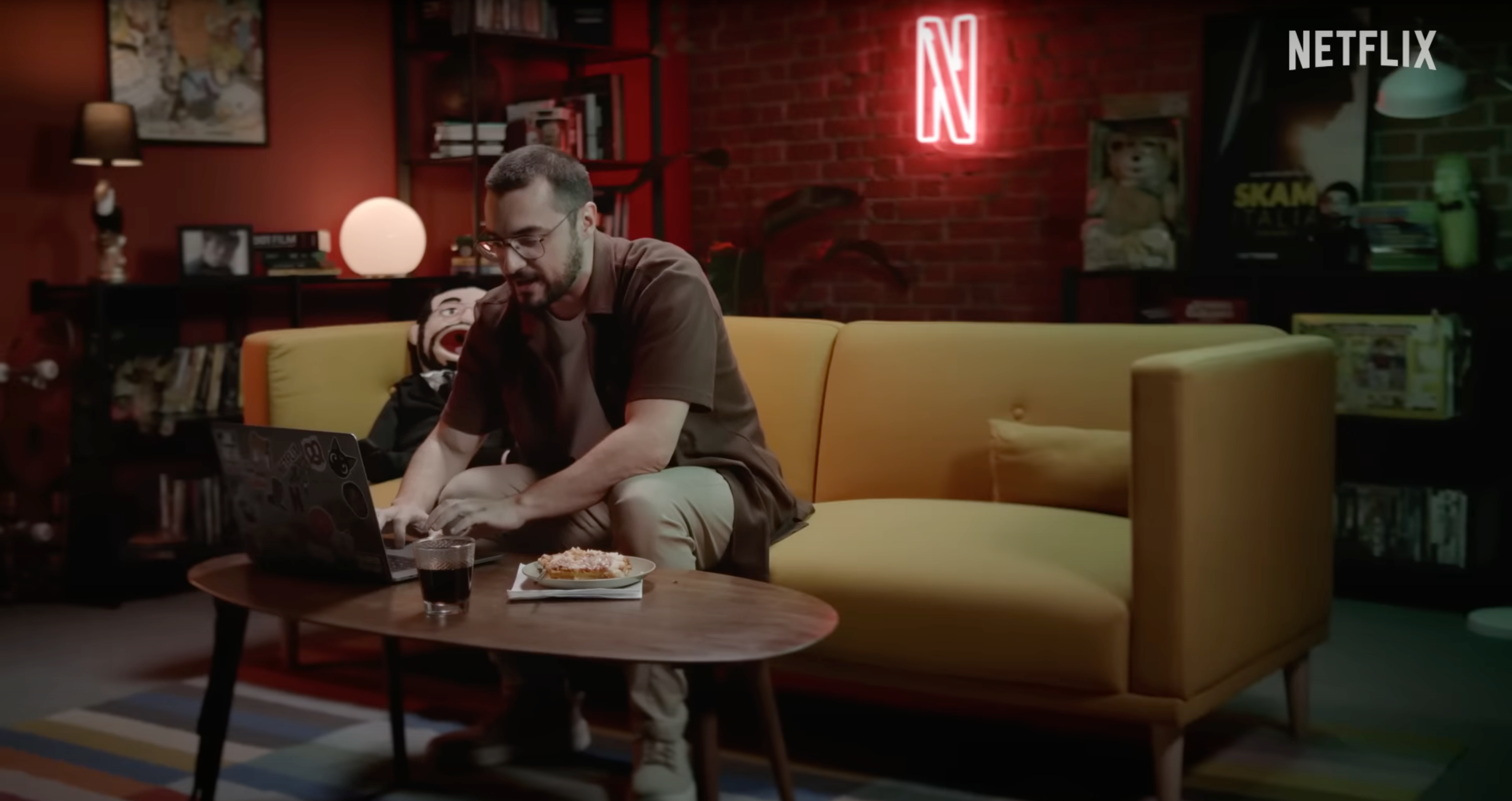 Fuori Menù - Scenografia realizzata per Netflix IT da Veronica Molteni, Scenografa e Set Designer