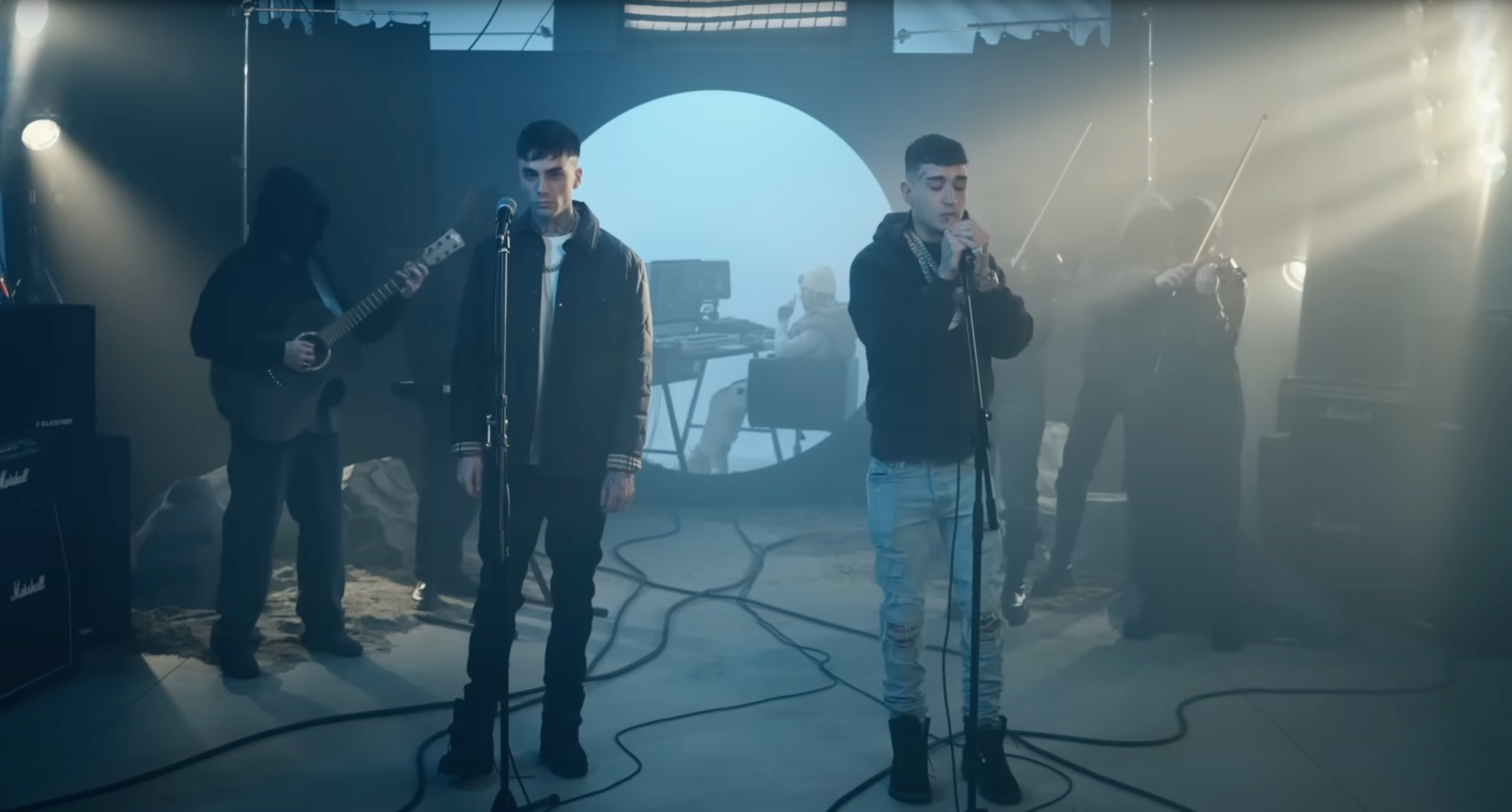 MOON - Acoustic Version - Scenografia realizzata per Warner Music da Veronica Molteni, Scenografa e Set Designer