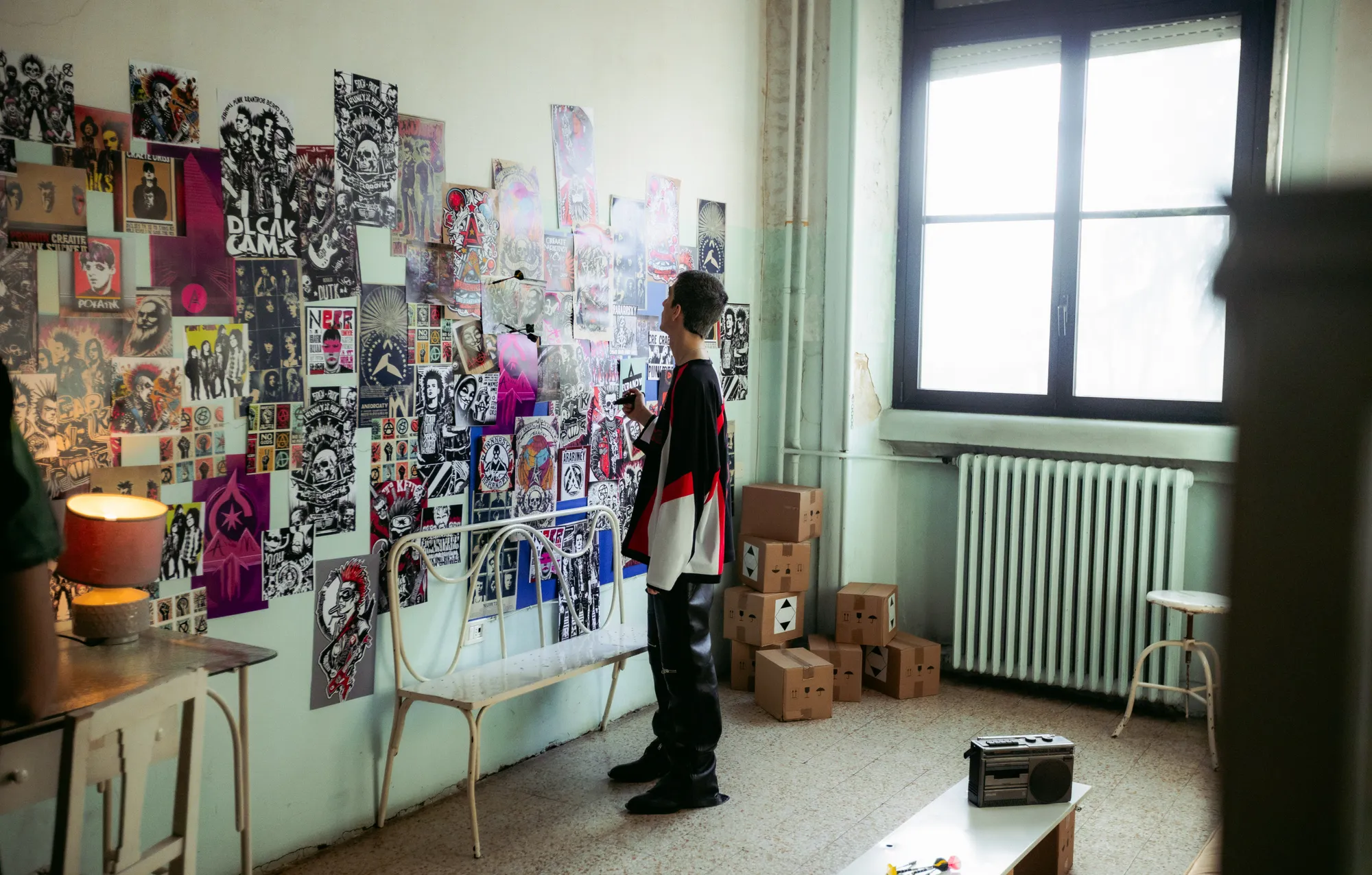 BNKR44 - GOVERNO PUNK - Scenografia realizzata per Universal Music Italia da Veronica Molteni, Scenografa e Set Designer