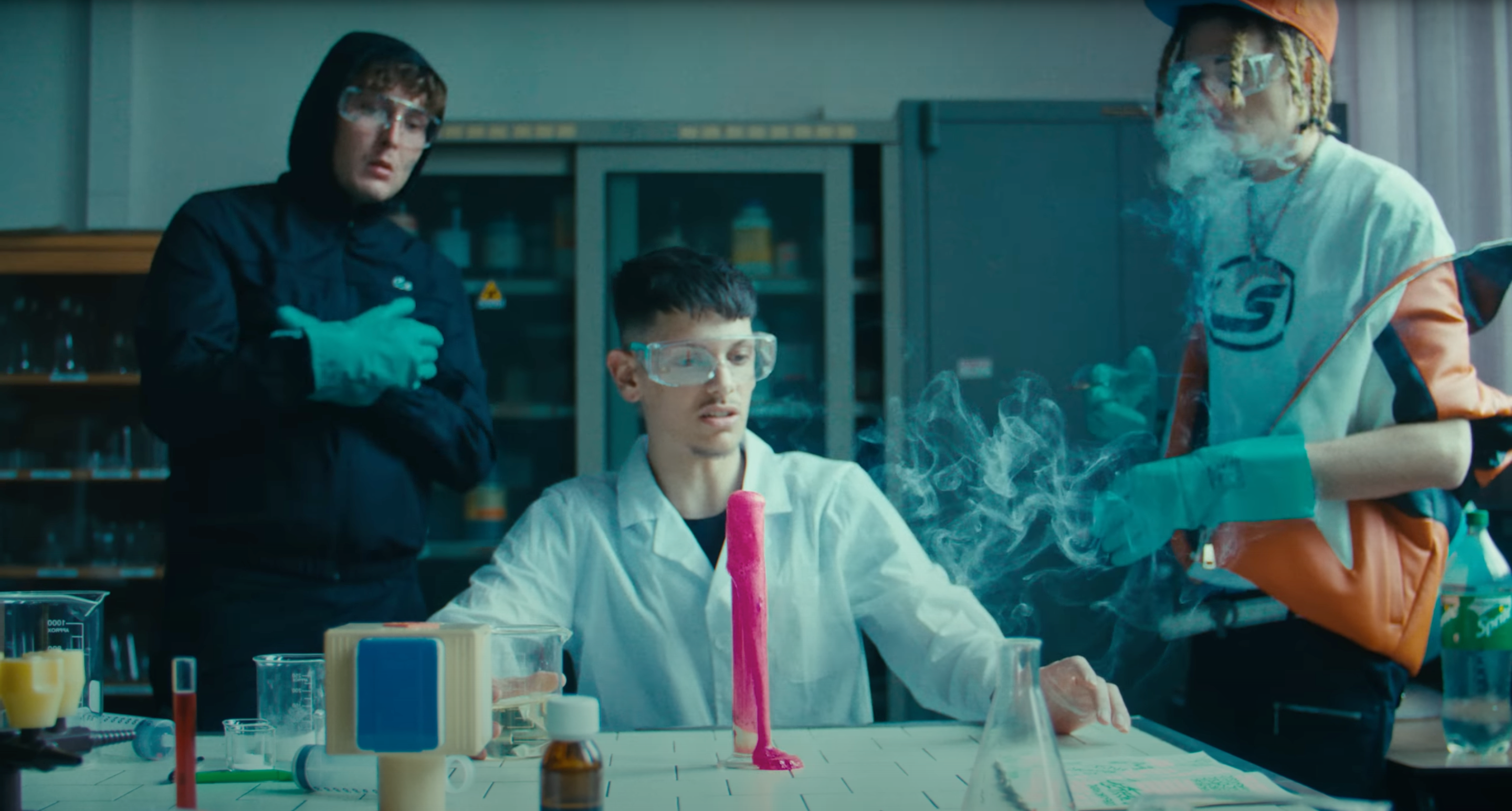 NO REGULAR MUSIC - Scenografia realizzata per Warner Music da Veronica Molteni, Scenografa e Set Designer