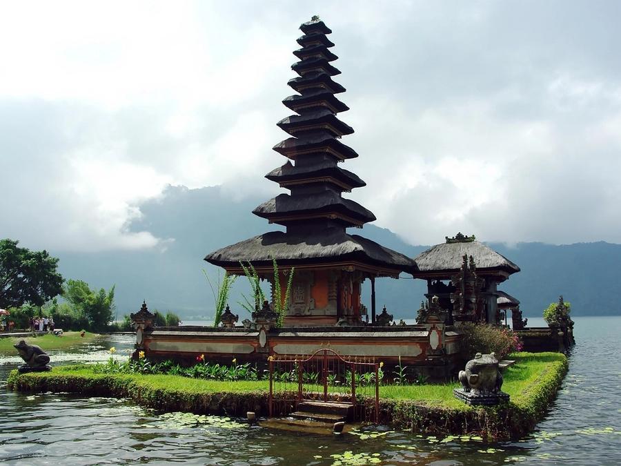 Ulun Danu Temple
