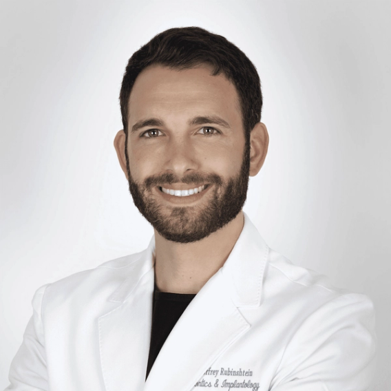 Dr. Geoffrey Rubinshtein, periodontist at Bensonhurst Dental in Brooklyn