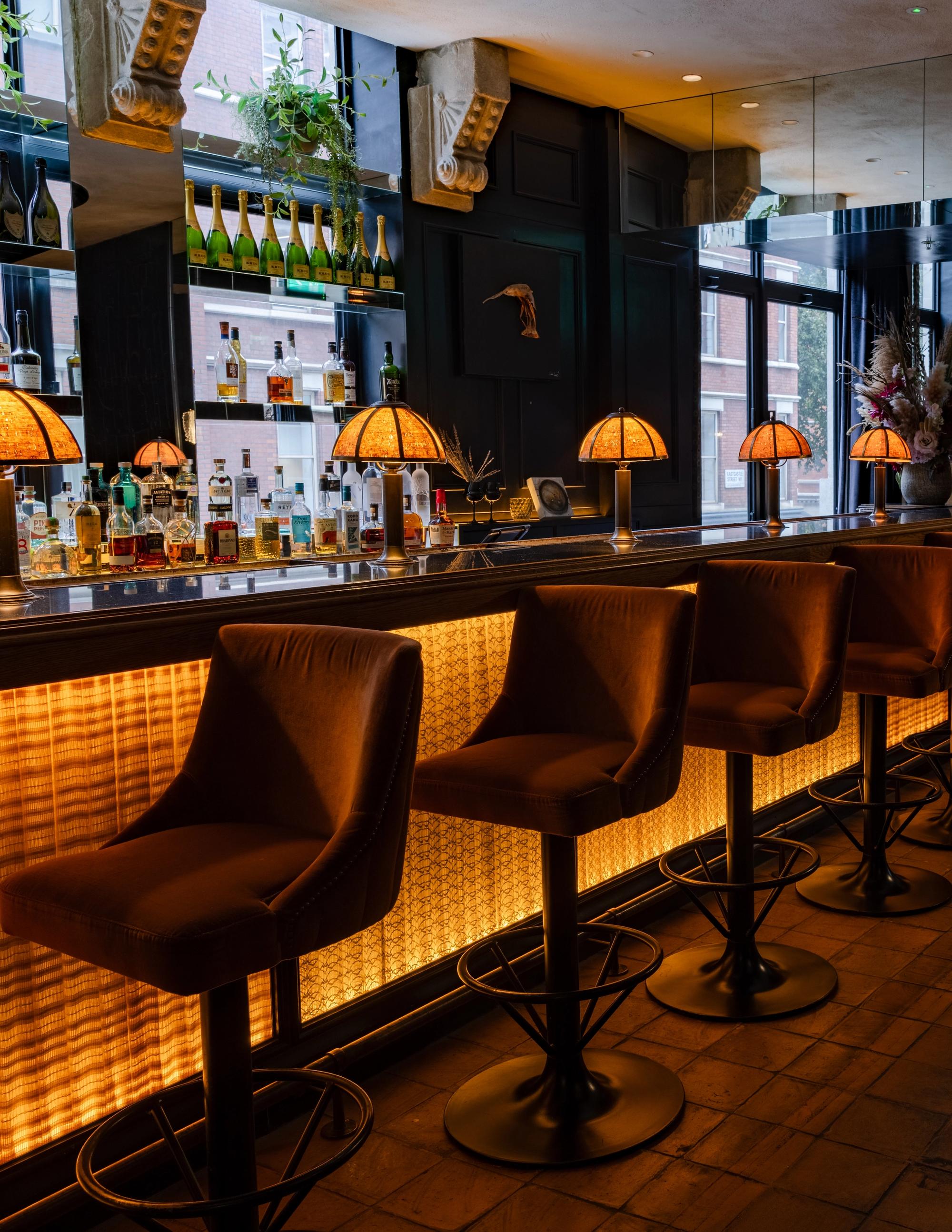 ARRIBA members bar
