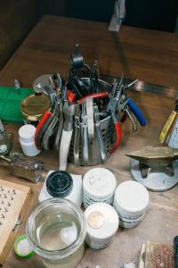 Werkzeug einer Goldschmiedin