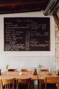 Speisekarte auf einer Tafel