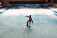 Surfer auf der Welle
