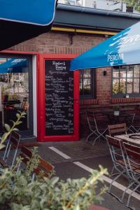 Eingang Rigatoni & Riesling Speisekarte