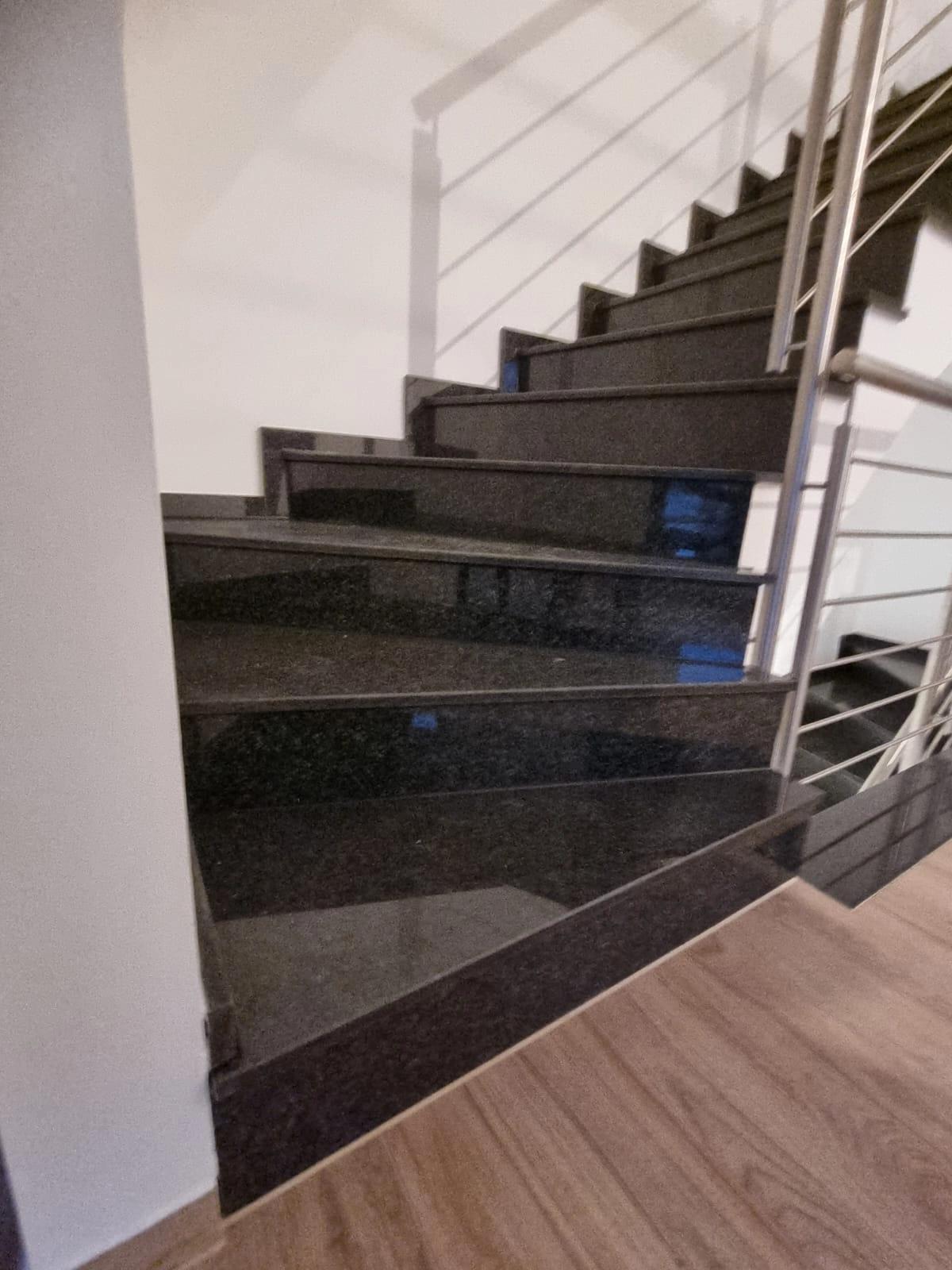 Granitno stubište na Žnjanu