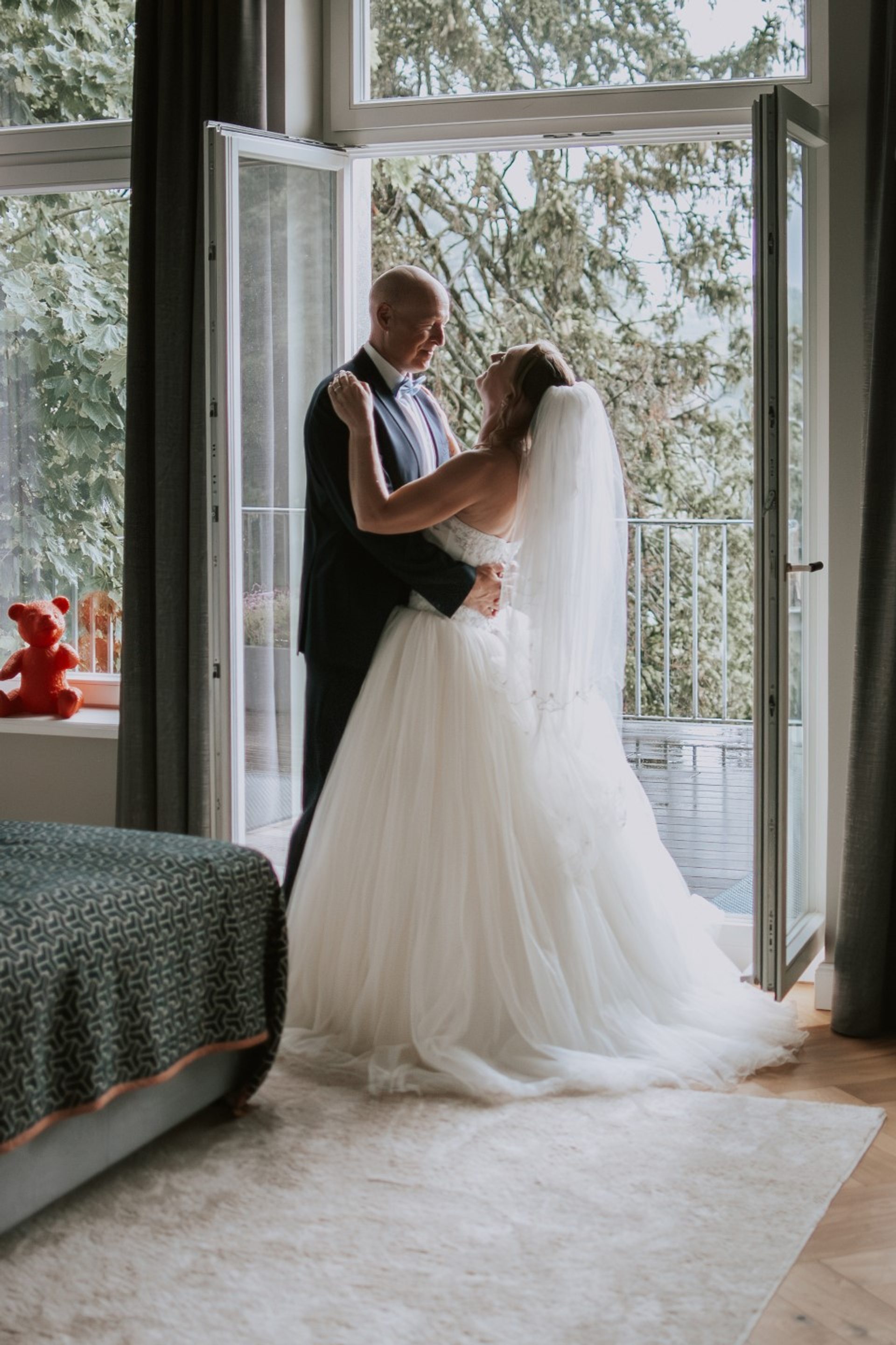 Hochzeitsfoto von Nicole und Axel in Villa Glanzstoff Oberbruch 2025