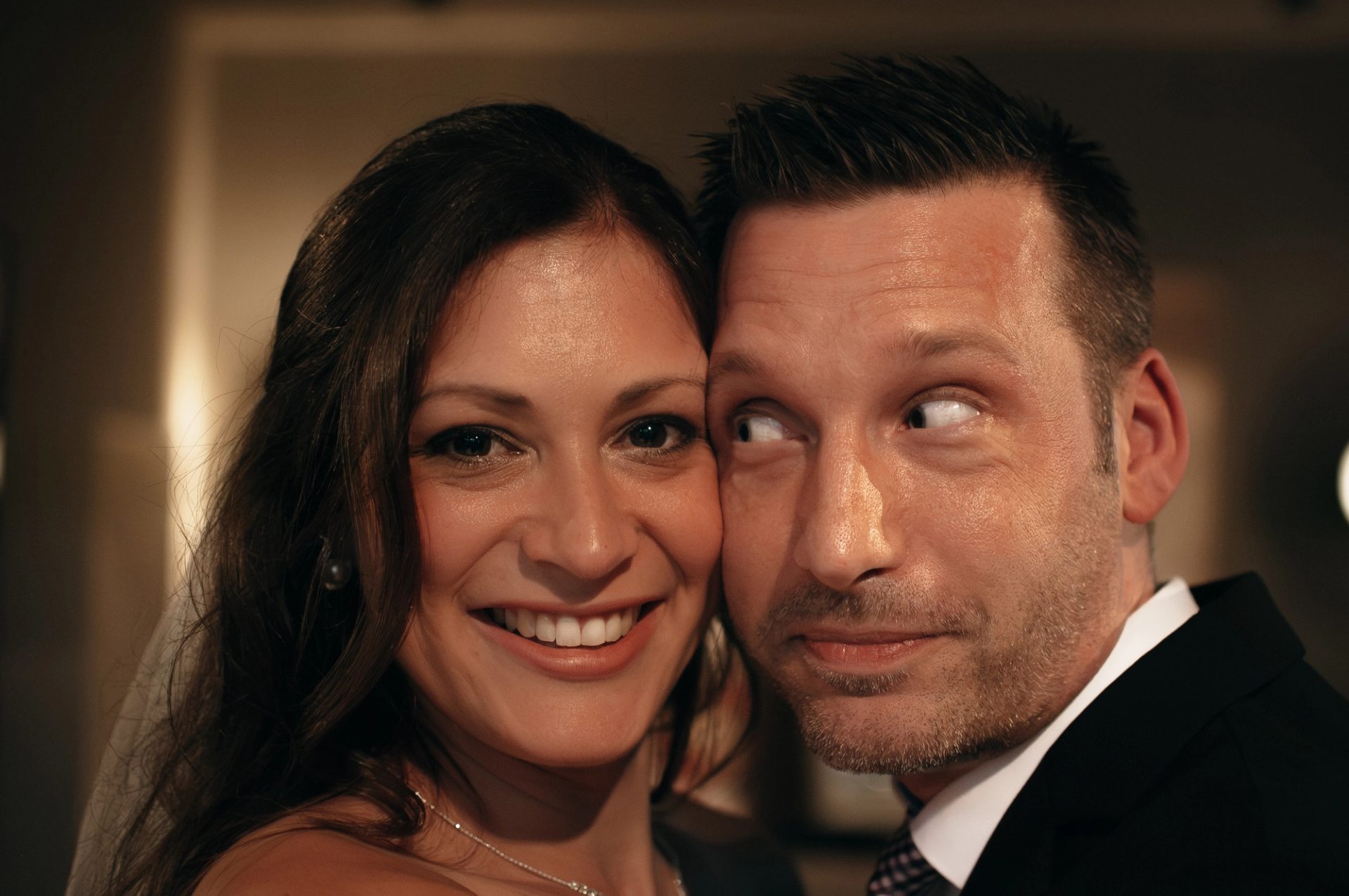 Hochzeitsfoto von Alex und Nathalie in Villa Glanzstoff Oberbruch 2025