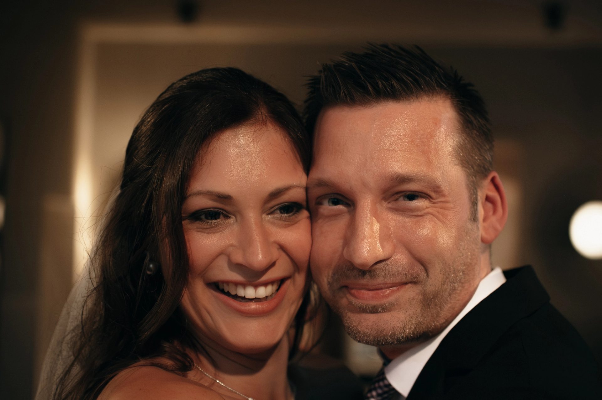 Hochzeitsfoto von Alex und Nathalie in Villa Glanzstoff Oberbruch 2025