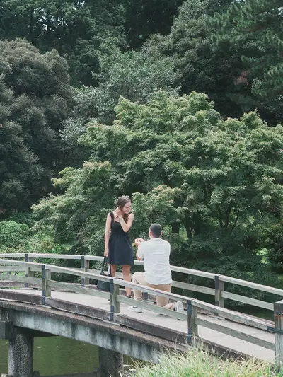 Proposal at Shinjuku Gyoen National Garden in Tokyo, Japan