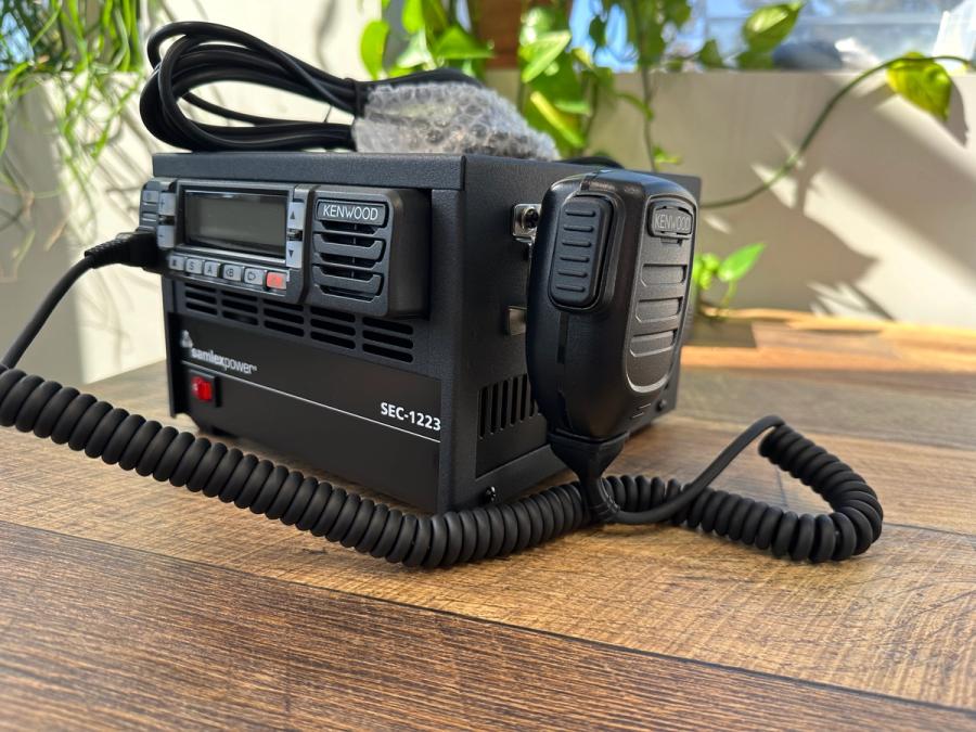 Crane Operators Choose Kenwood Mobile Radios