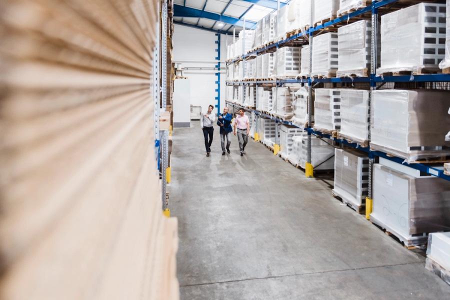 Manufacturing and Warehouse Operations: Optimizing Communication with Two-Way Radios