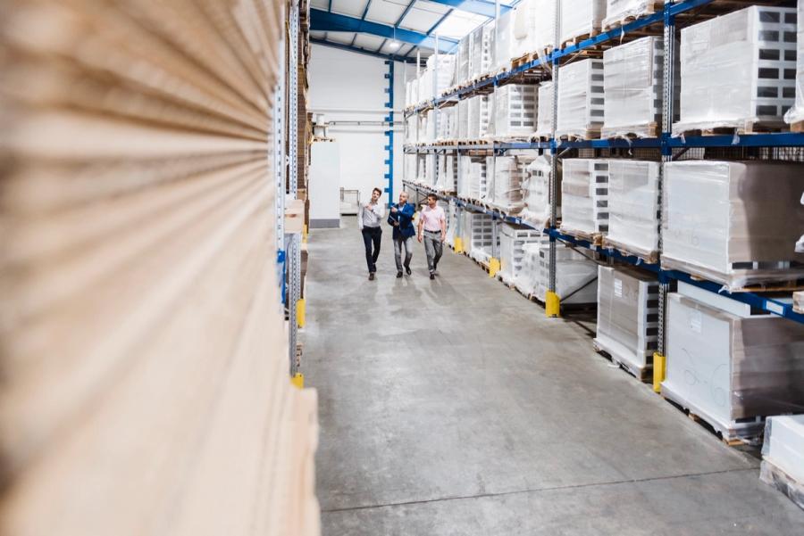 Manufacturing and Warehouse Operations: Optimizing Communication with Two-Way Radios