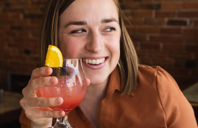 Things to Do for Solo Travelers in Colorado Springs: The Ultimate Foodie Itinerary