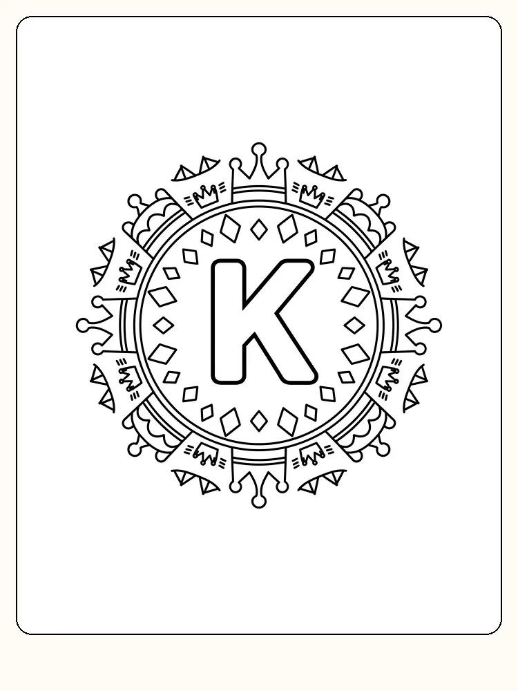 Detaljert mandala med bokstaven K og krone-motiver, perfekt for fargelegging