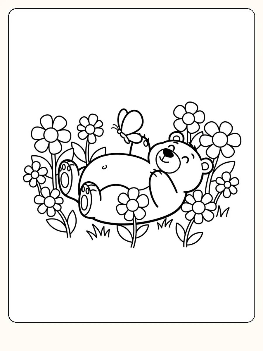 Fargelegging av en bjørn som ligger avslappet blant blomster med sommerfugl på labben, perfekt for utskrift