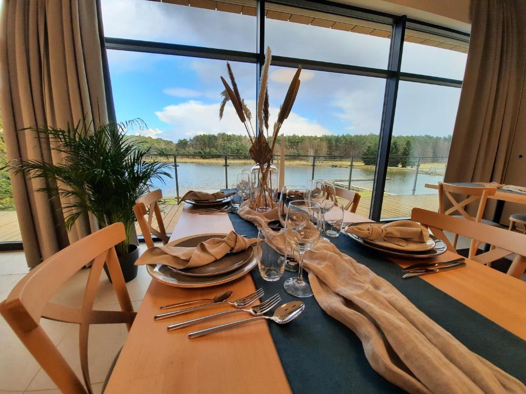 Sala restauracyjna na kolację integracyjną