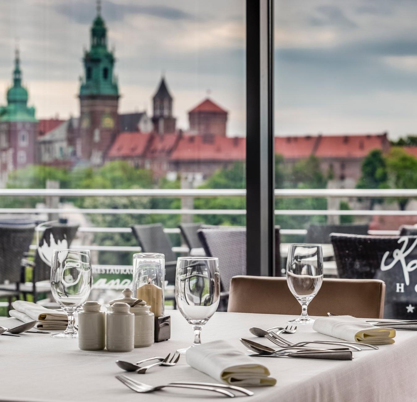 Hotel restaurant with city view for corporate dinner