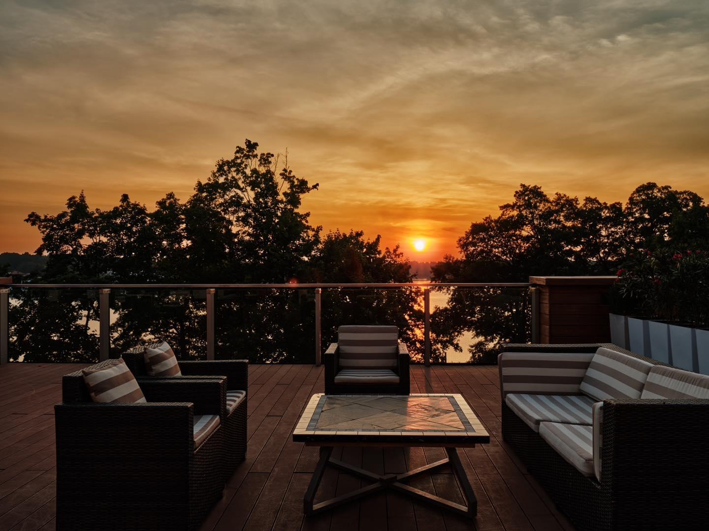 Taras widokowy na firmowy sunset event