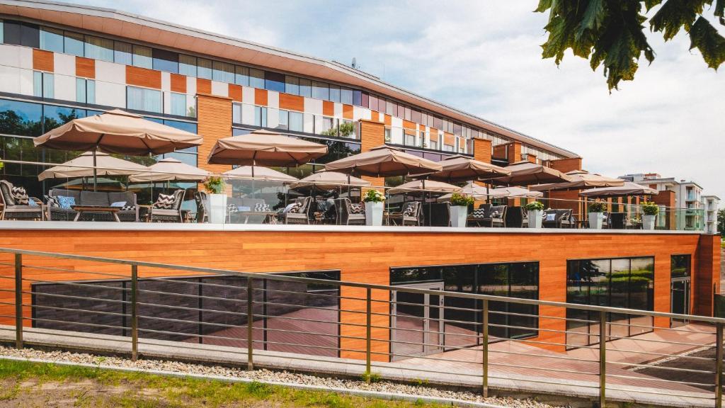 Hotel nad wodą na wyjazd biznesowy