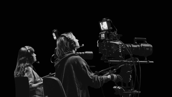 അനുമതിയില്ലാത്ത ശബ്ദങ്ങളും അനുമതി കാത്തിരിക്കുന്നവരും