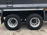 Hino grab truck 10