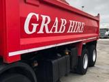 Hino 8X4 grab truck 13