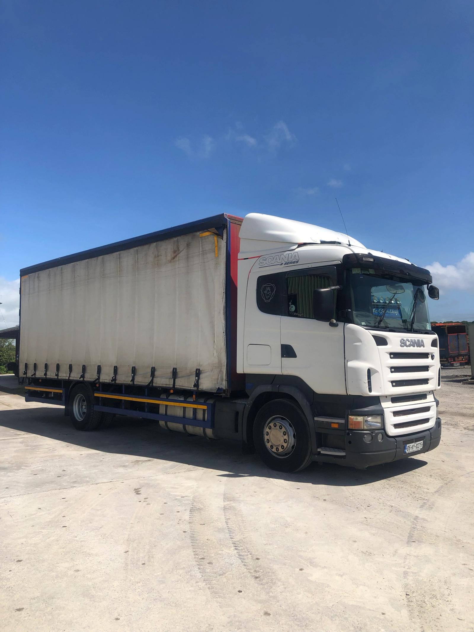 Scania R230 Curtainsider