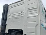 Volvo FH13 chassis and cab 7