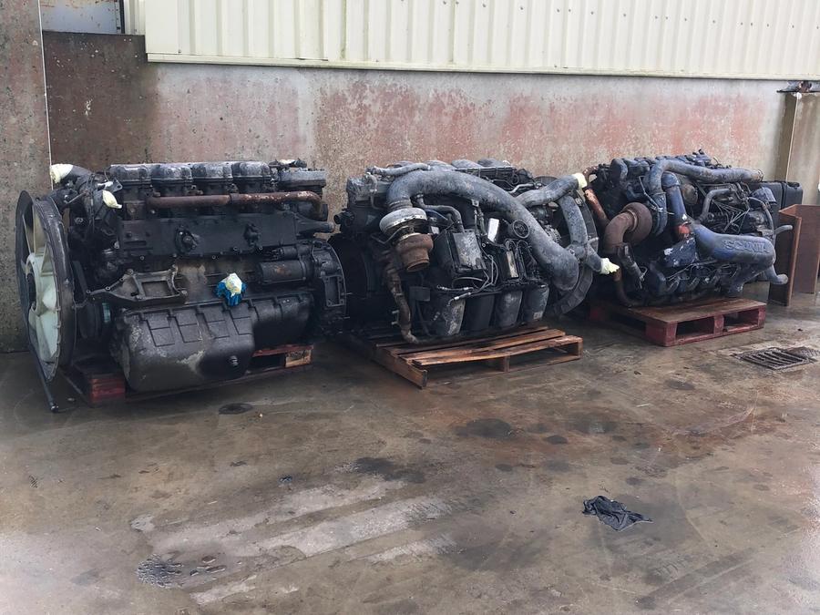 Selection of scania V8 engines 