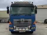 Hino grab truck 2