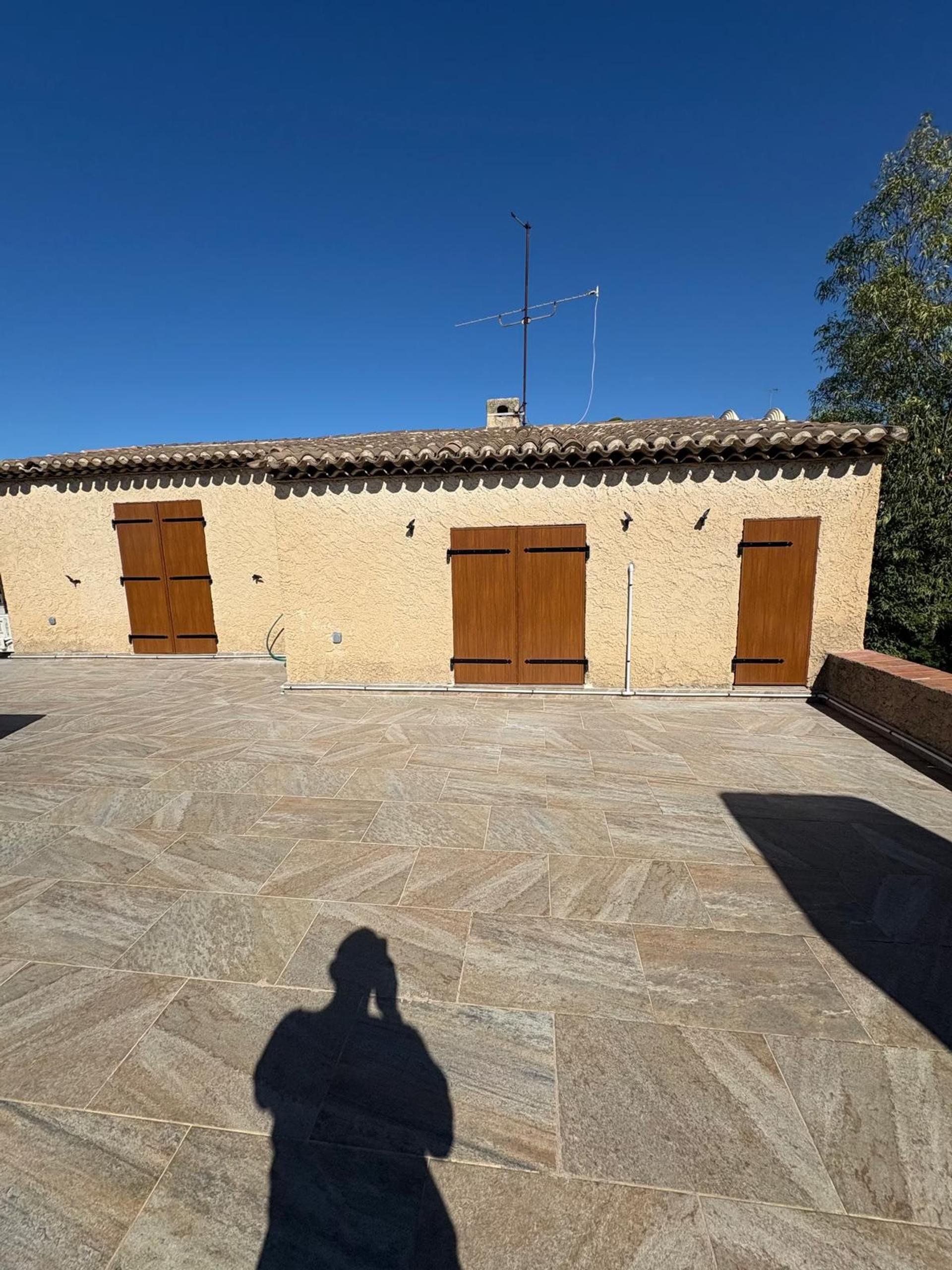 VOLET BATTANT ALU EFFET BOIS