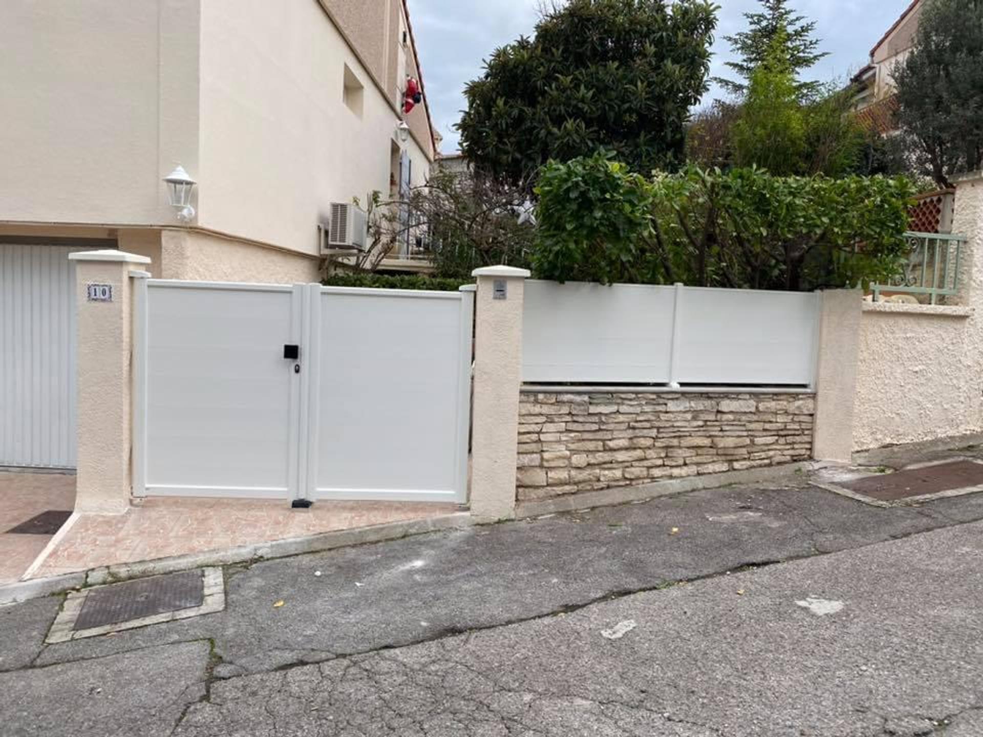 PORTAIL CLOTURE ALU miniature 2