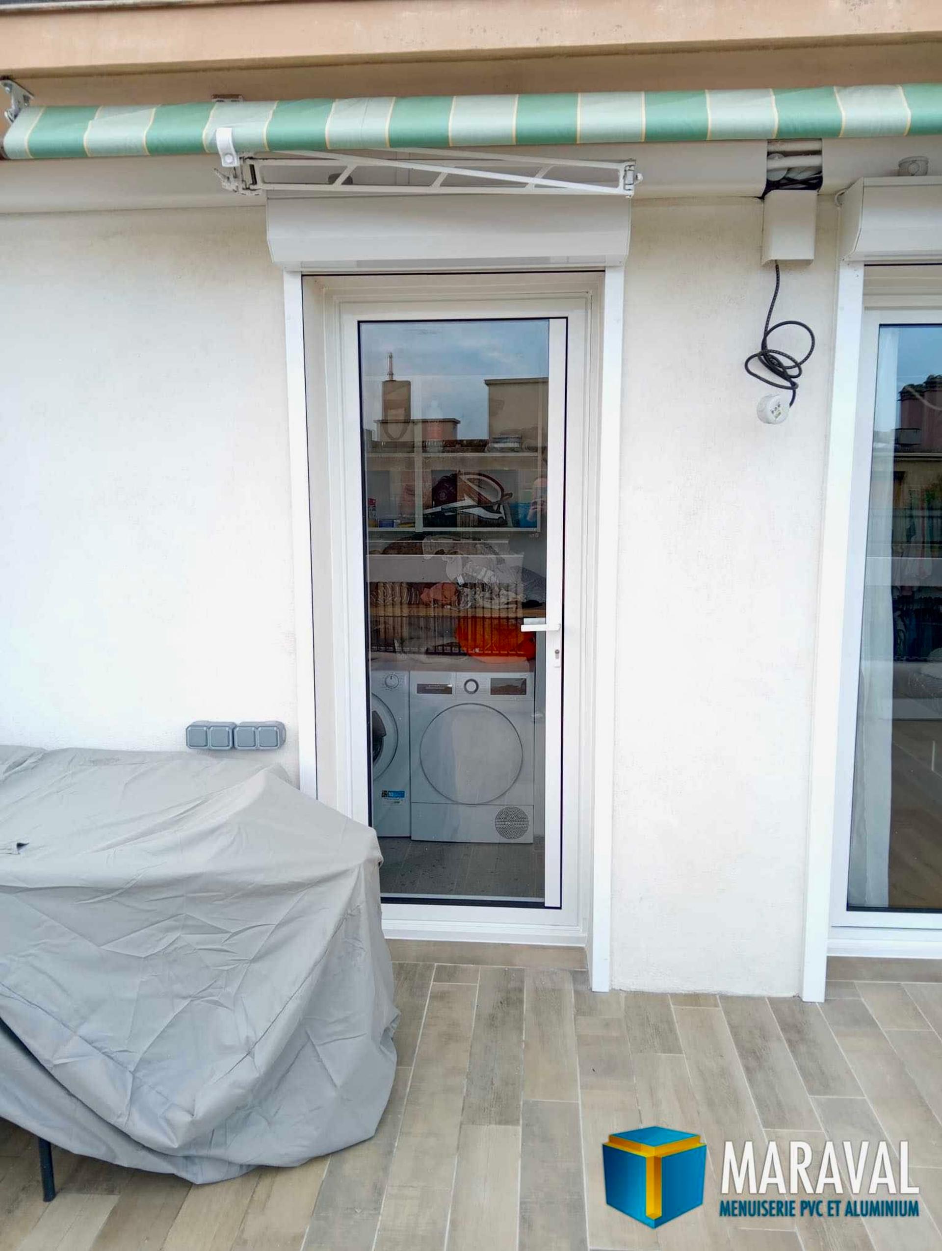 Volet Battant Aluminium Gris Marseillais - Élégance & Durabilité miniature 2