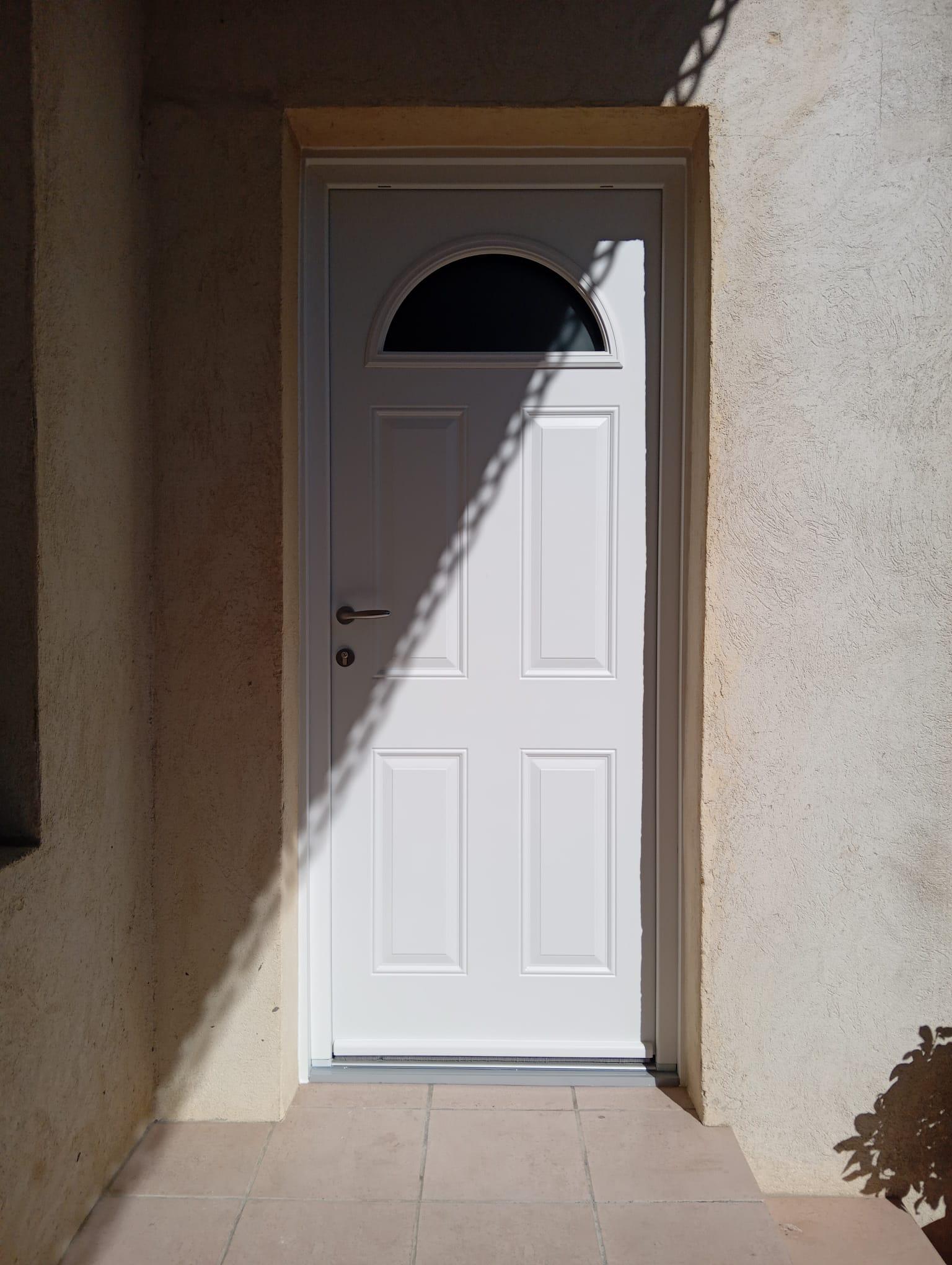 Porte d’entrée acier isolante Atlantem