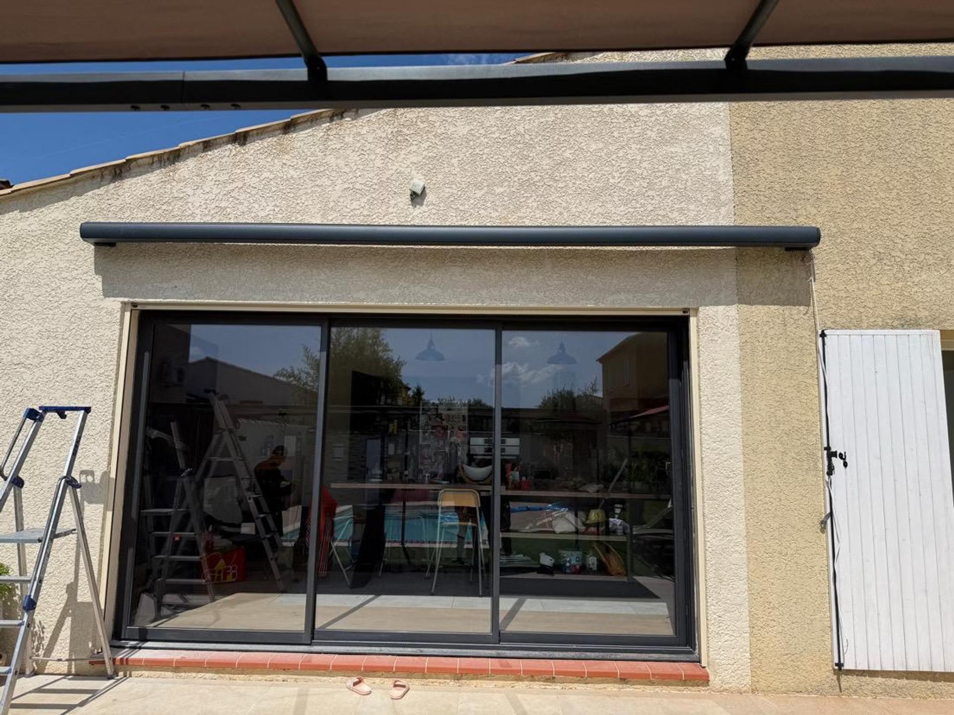 STORE À COFFRE SOMFY