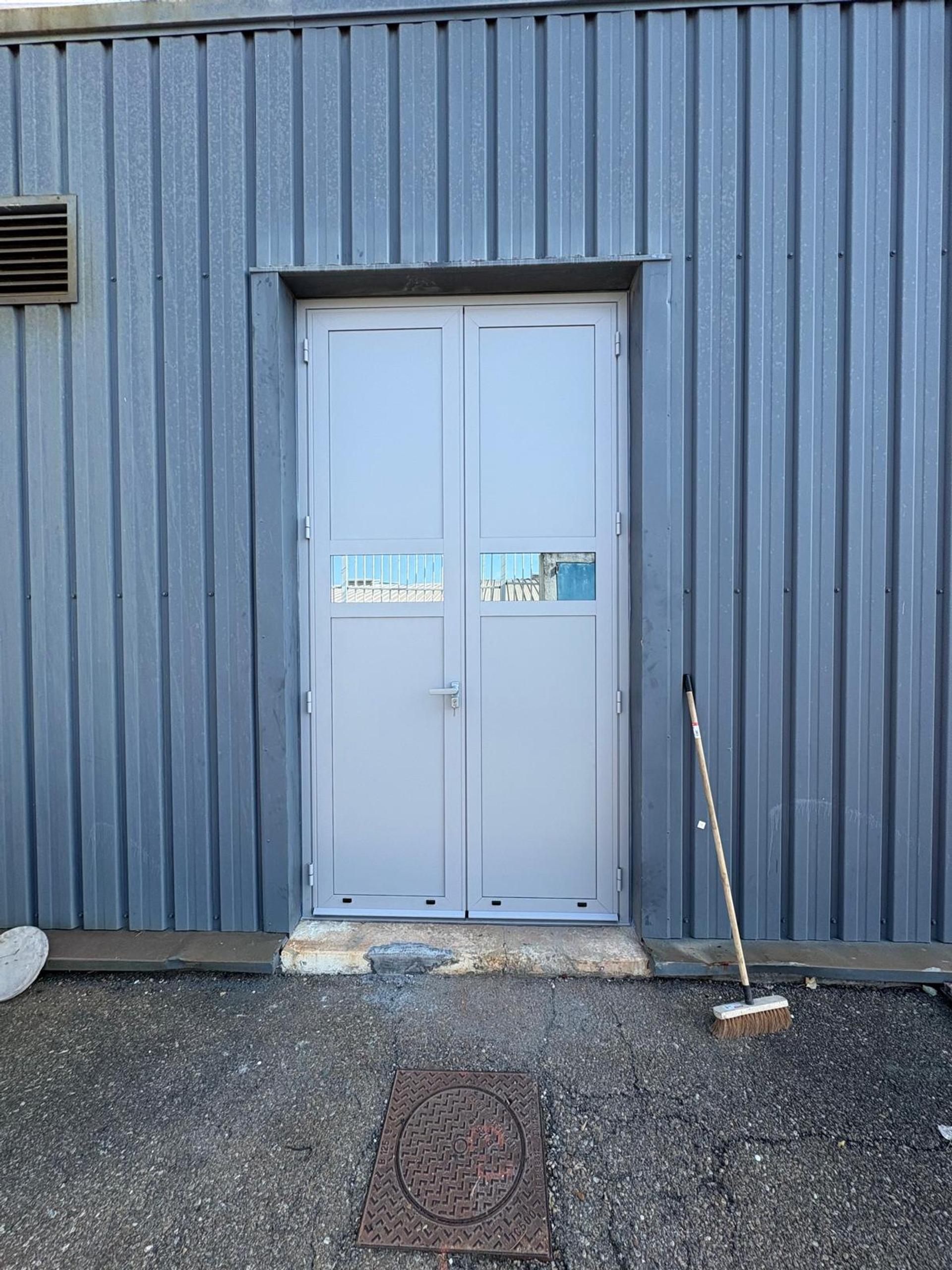 Portes de sécurité pour commerce miniature 2