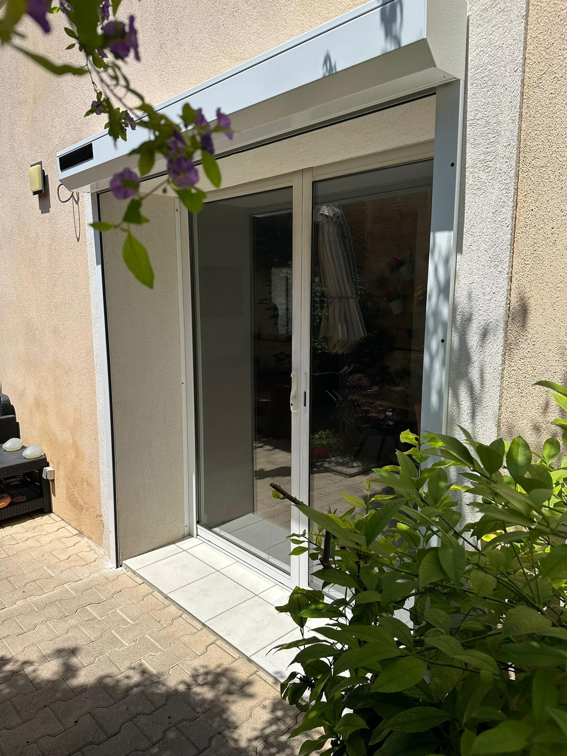 VOLET ROULANT SOLAIRE miniature 3