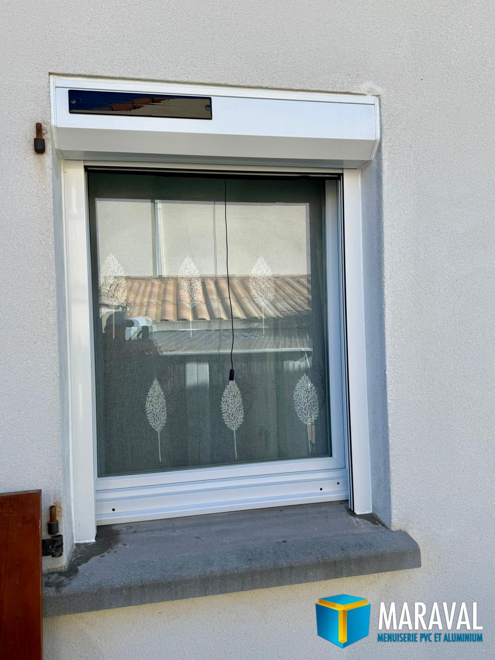 Fenêtre coulissante ATLANTEM avec volet solaire Somfy miniature 8