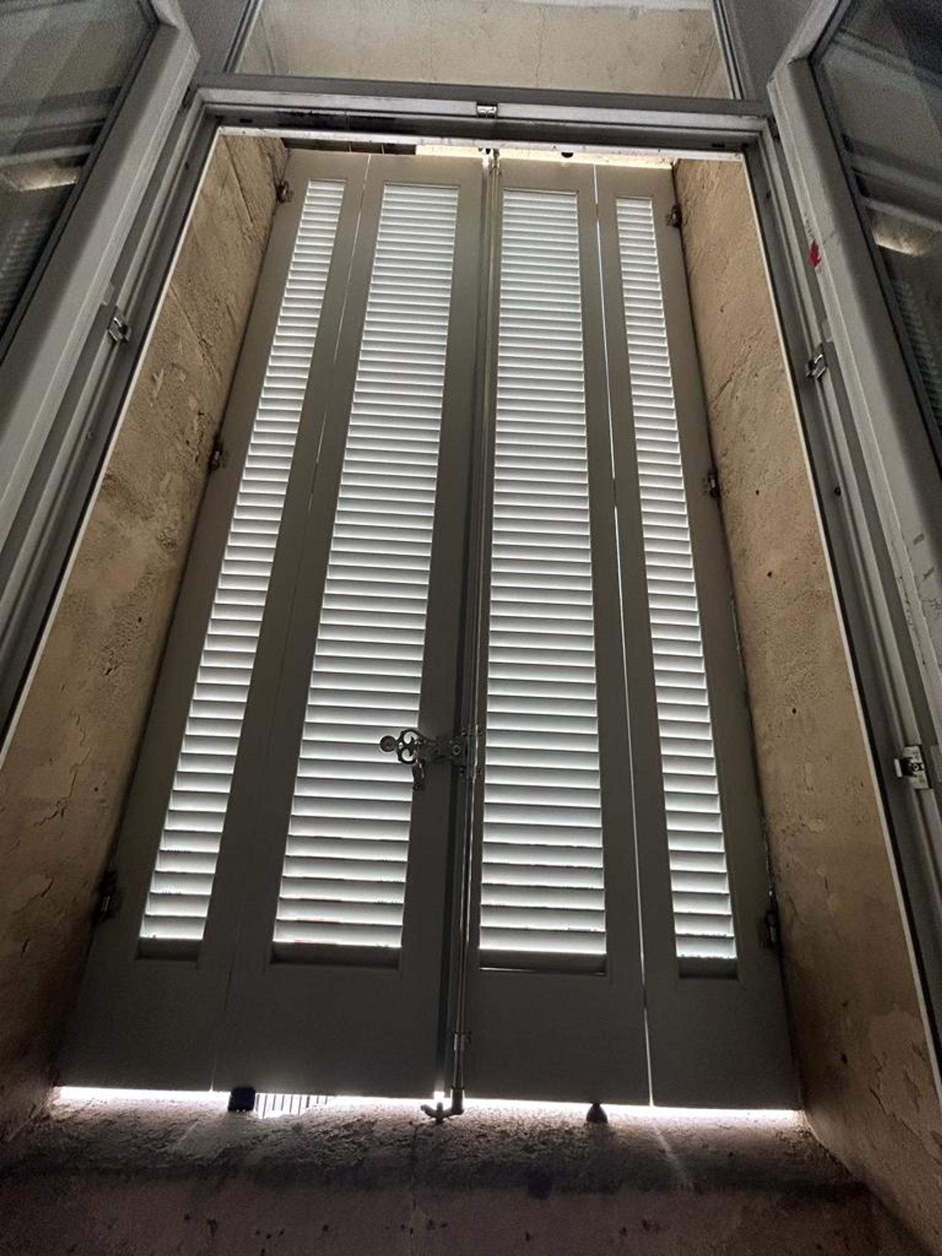 MENUISERIE VOLET miniature 3