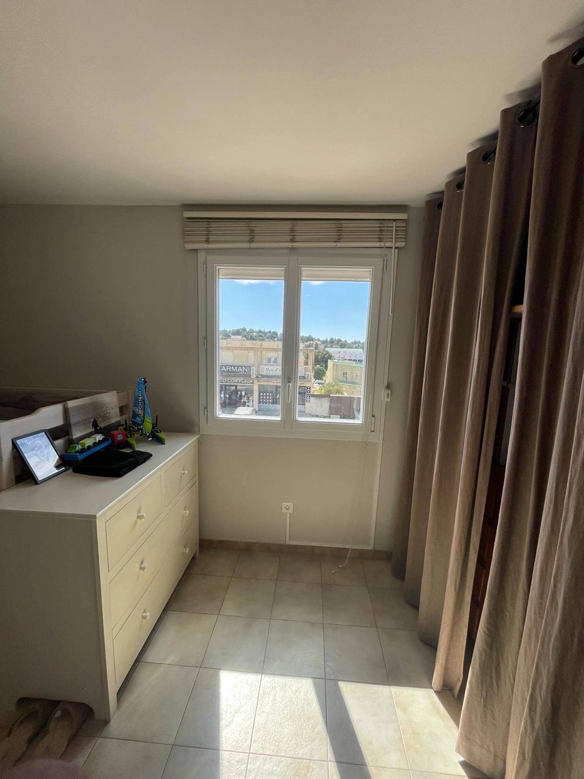 FENETRE PVC l COULISSANT miniature 5