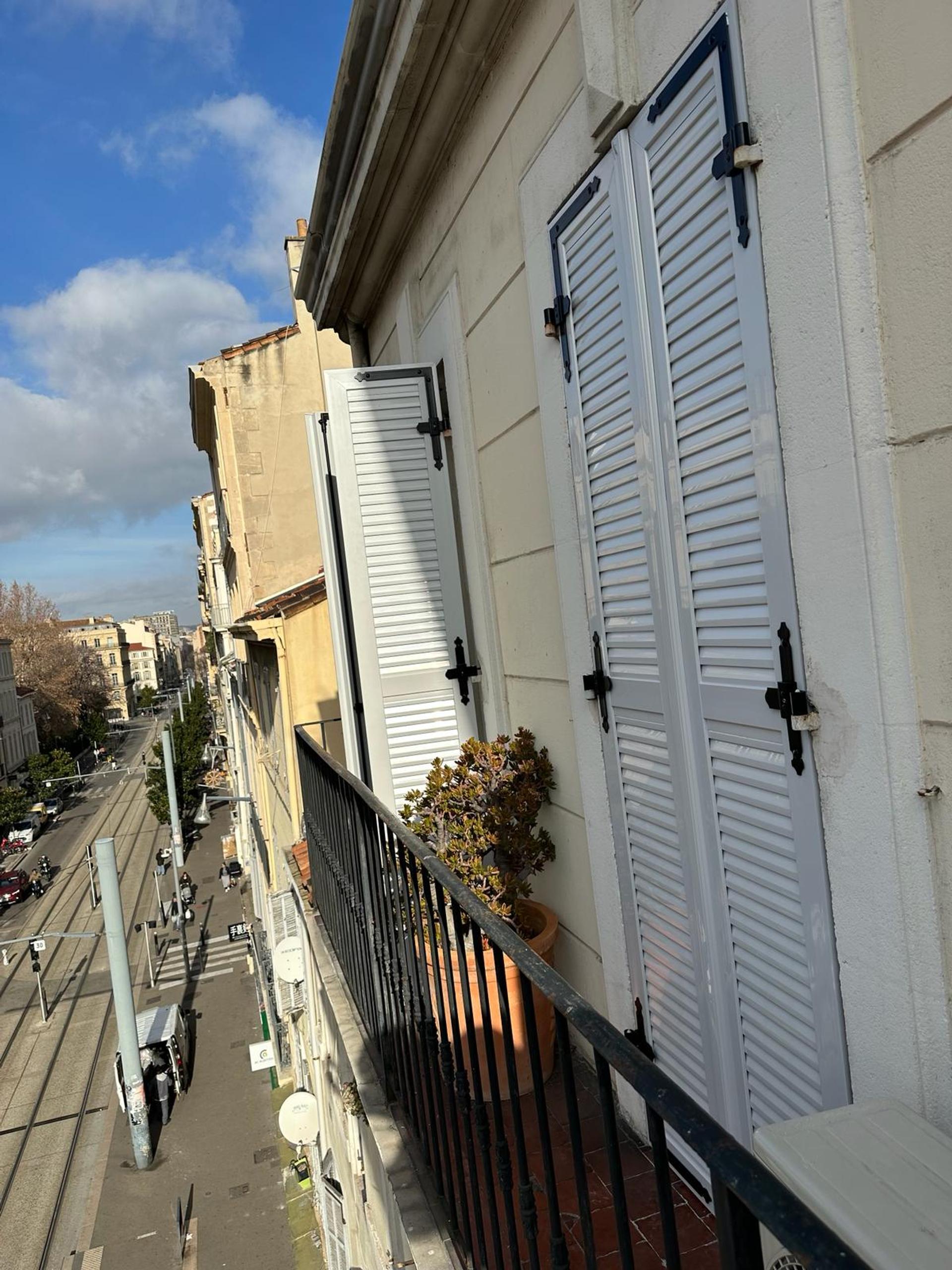 VOLET BATTANT PVC miniature 3