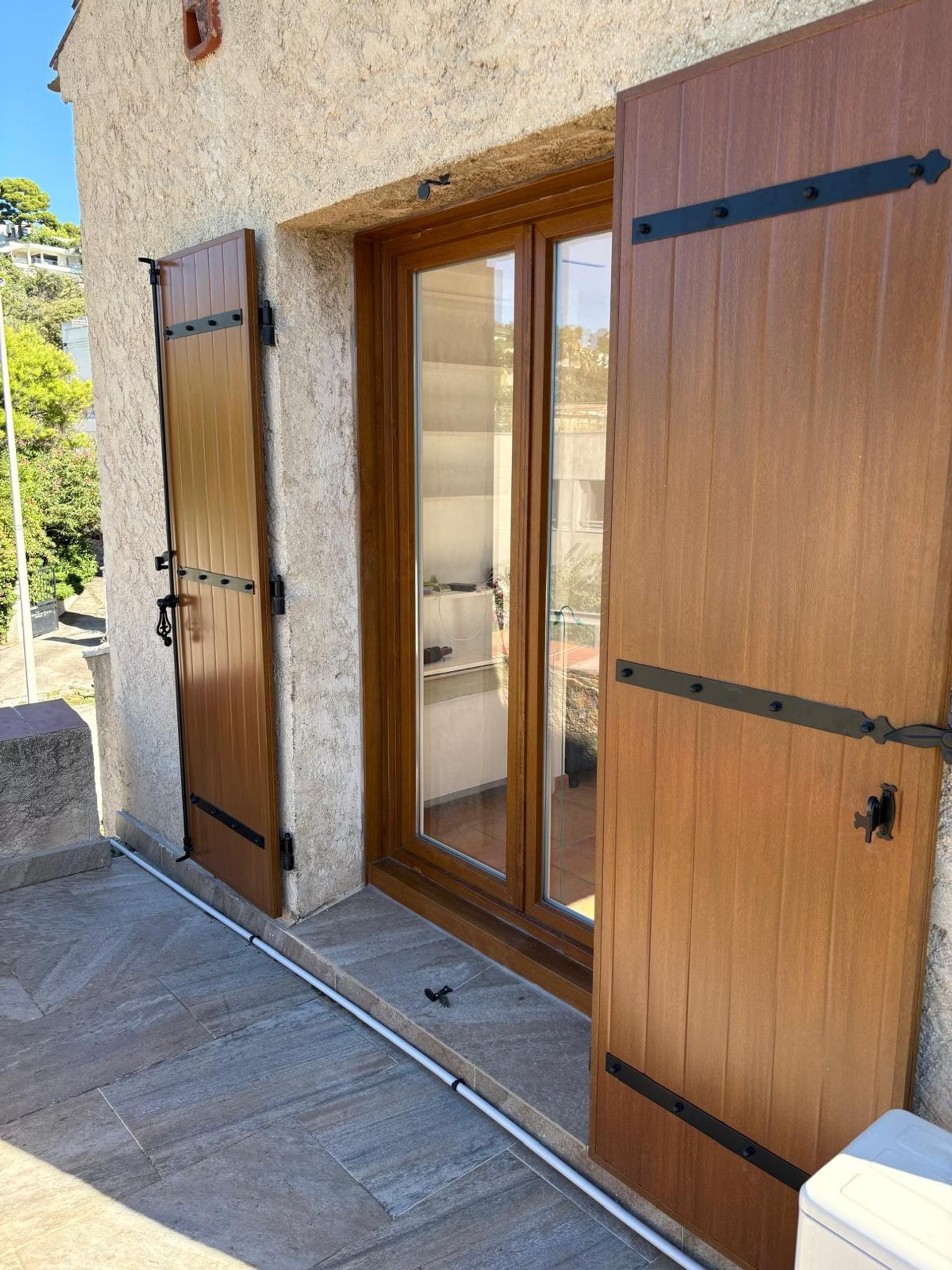 VOLET BATTANT ALU EFFET BOIS miniature 2