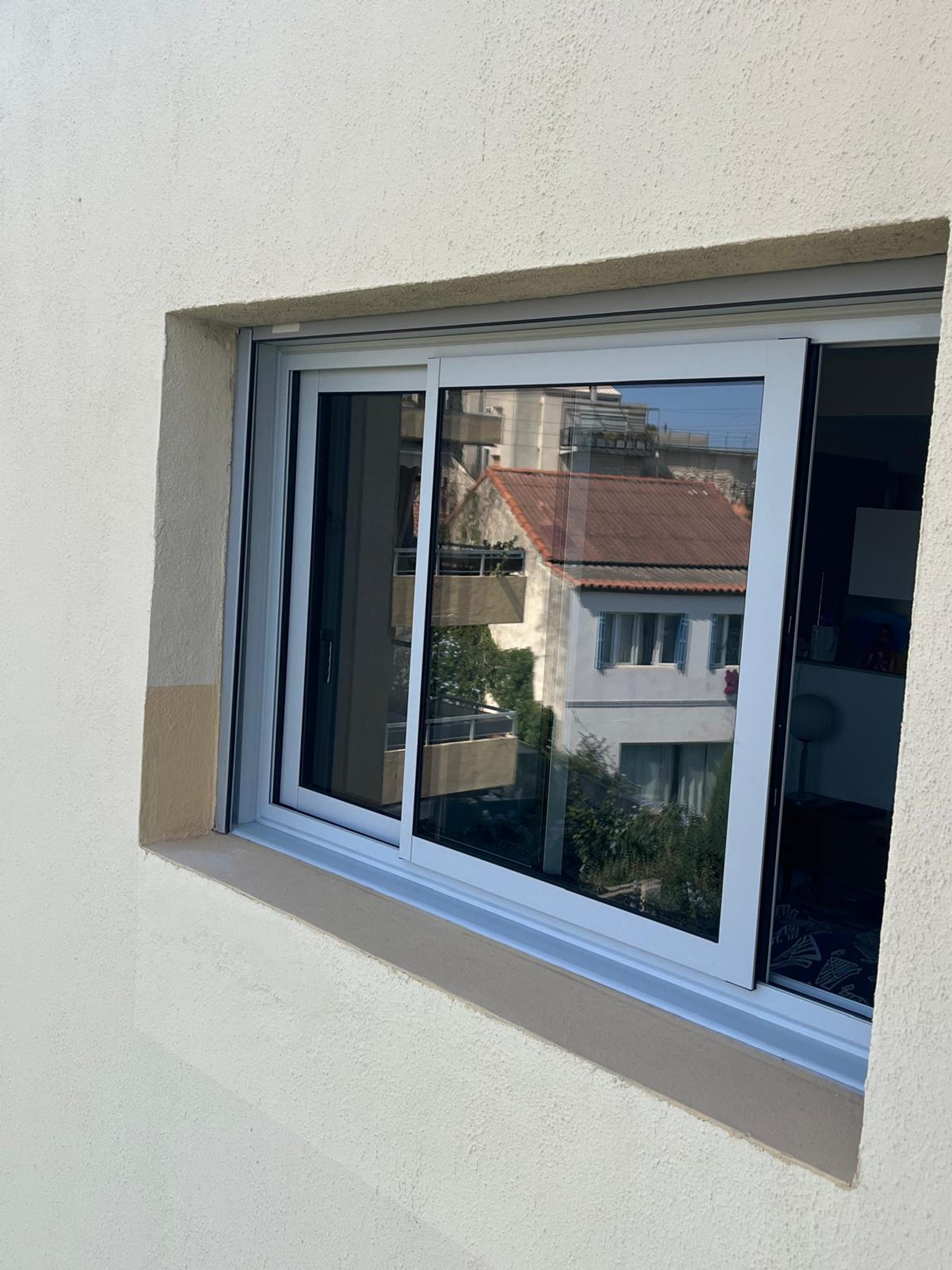 FENÊTRE COULISSANTE AMX miniature 2